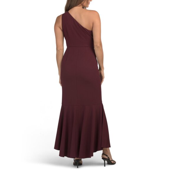 ADRIANNA PAPELL Blackened Red One Shoulder Gown With Beaded Detail - Picture 2 of 2